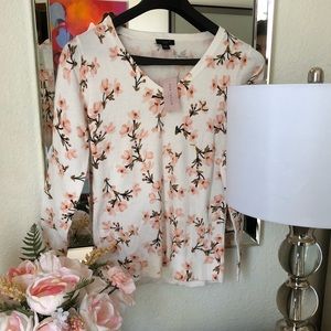 Ann Taylor floral pink white sweater